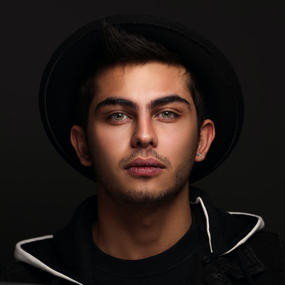 max-larochelle-uu-Jw5SunYI-unsplash